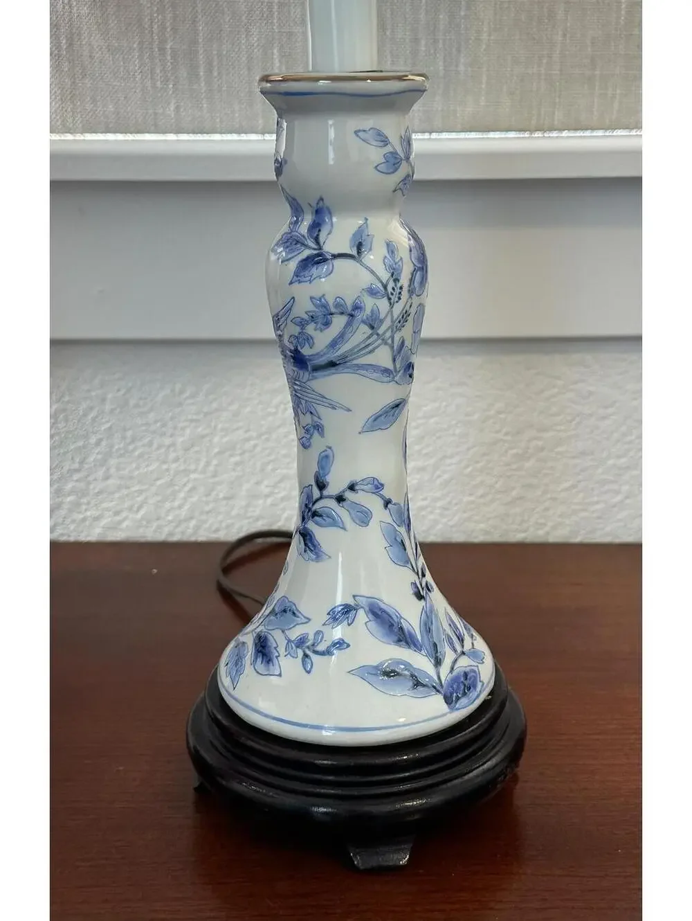 N/A blue white